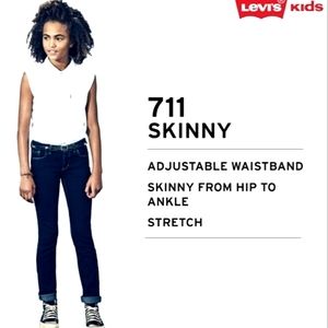 Levi's 711 Skinny Jeans